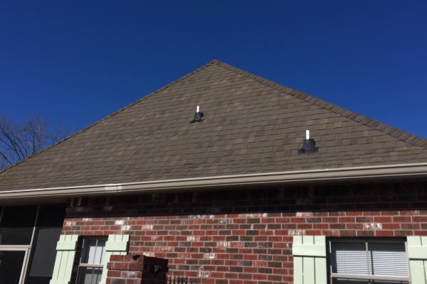 Roof Cleaning Services in Baton Rouge Louisiana 1
